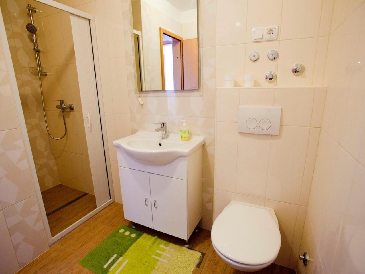 Apartment Vrbnik 8 エクステリア 写真